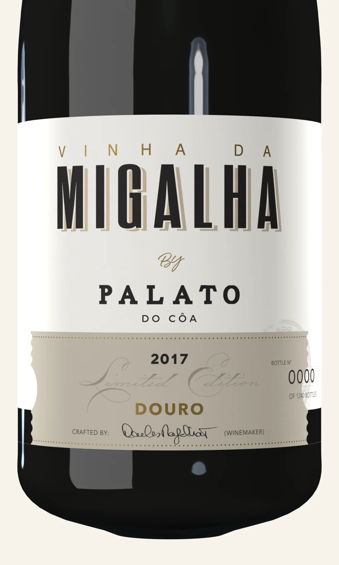 Vinha da Migalha Tinto label, close up